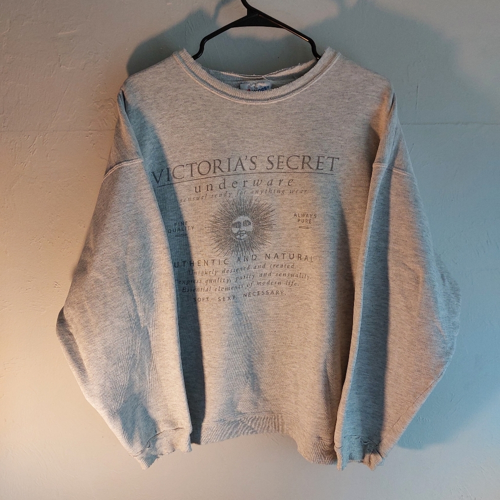 Victoria's Secret Vintage 90's Light Gray Women's Crewneck Sweater